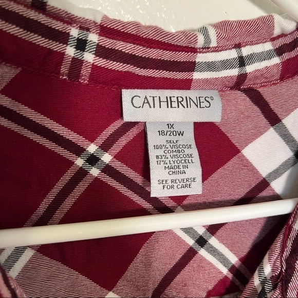 Catherine’s Button Down Shirt Red Plaid Handkerchief Back - Picture 5 of 8